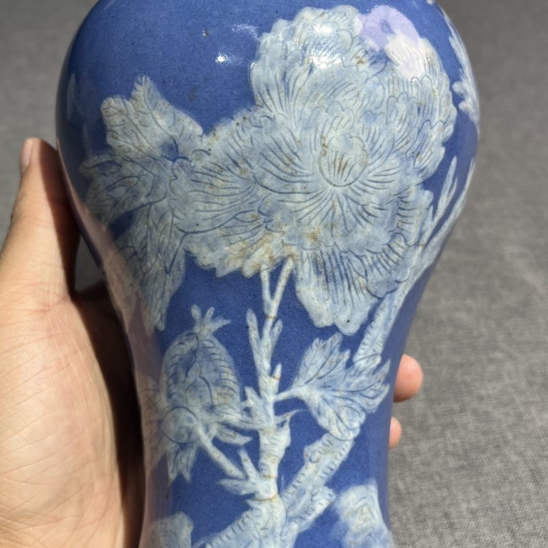 清乾隆祭蓝花卉梅瓶 - 图5