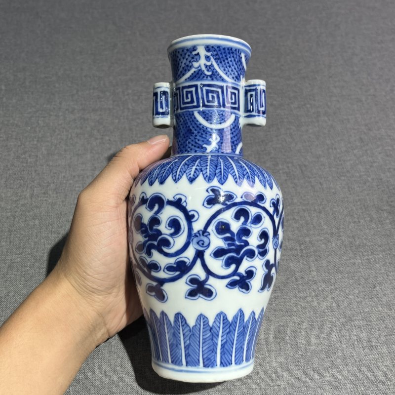 清青花花卉贯耳瓶 - 图4