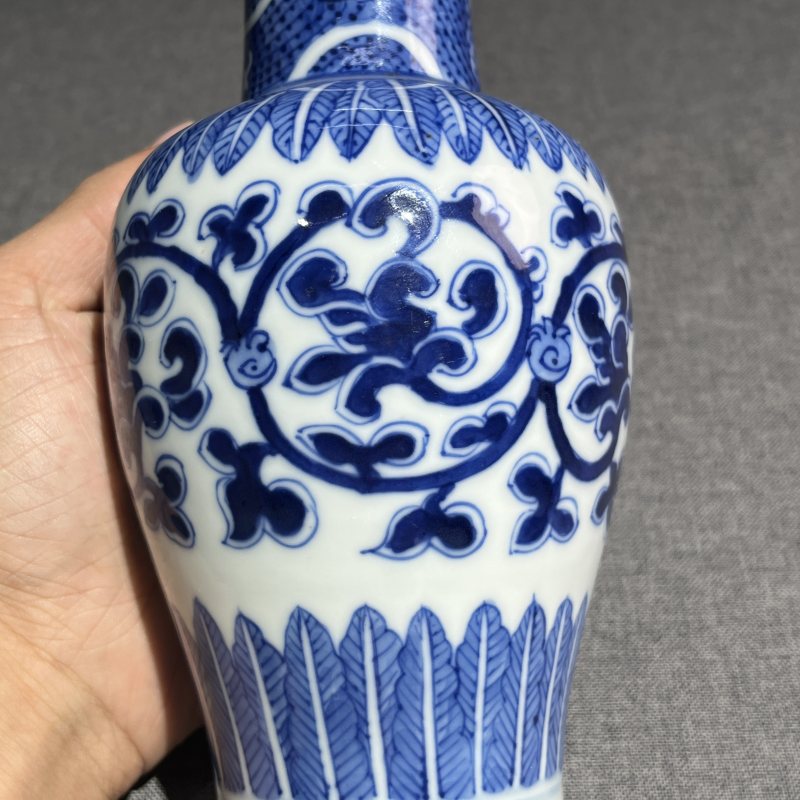 清青花花卉贯耳瓶 - 图5