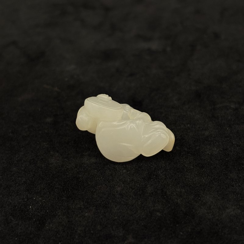 清 白玉击鼓童子挂件 - 图7