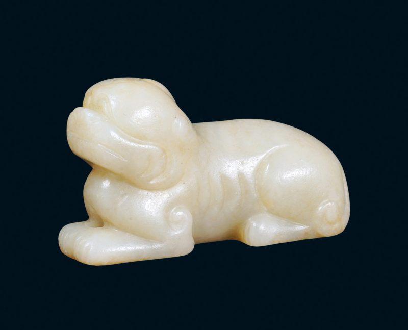 清 白玉兽摆件