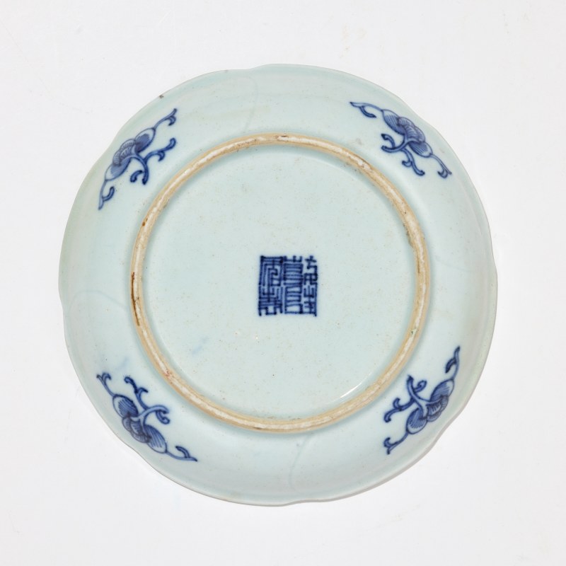 清乾隆 青花缠枝花卉纹调色盘 - 图3