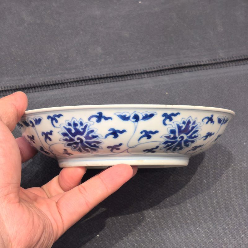 清同治 青花缠枝莲纹盘 - 图7