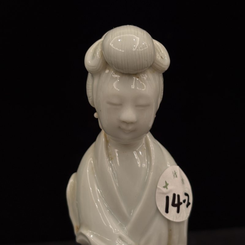 清 德化仕女塑像 - 图10