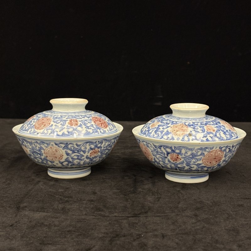 清 青花釉里红缠枝莲纹茶盖碗一对 - 图2