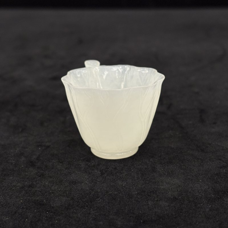 清 白玉荷叶形单耳杯 - 图5