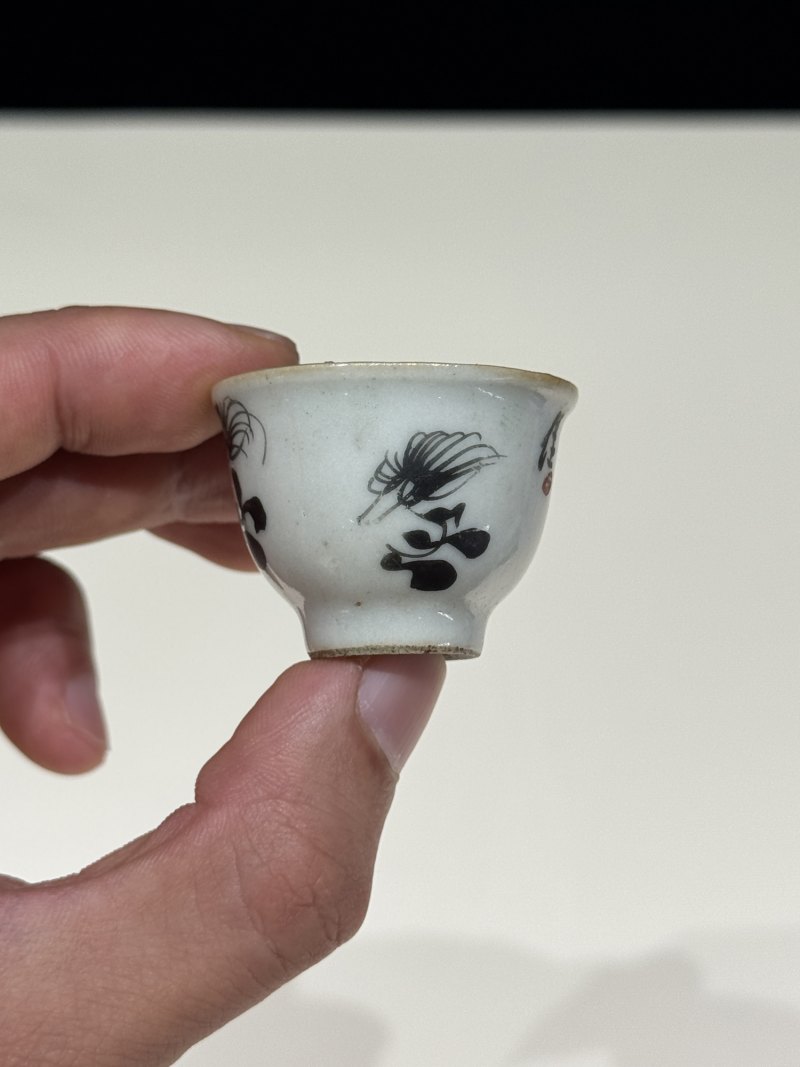 清乾隆 墨彩花卉诗文小杯两只 - 图6