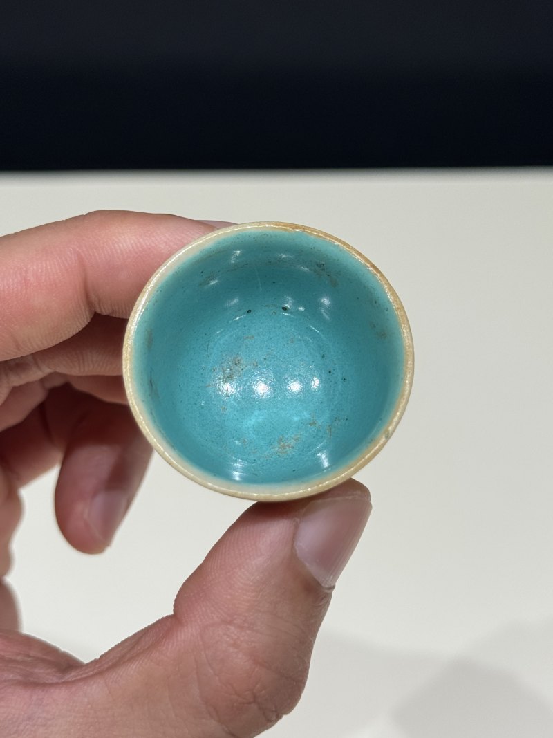 清乾隆 墨彩花卉诗文小杯两只 - 图7