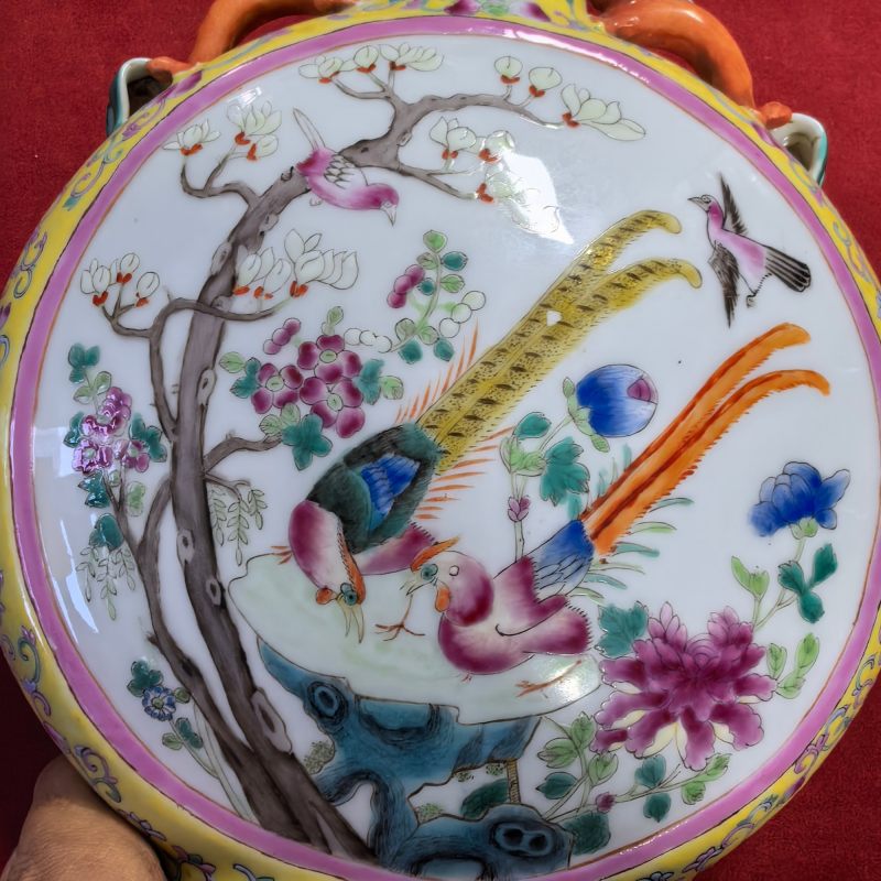 清晚期 粉彩花鸟纹抱月瓶 - 图10
