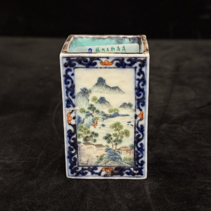 清 青花粉彩开光山水人物图方笔筒 青花粉彩人物纹墨床两件 - 图11