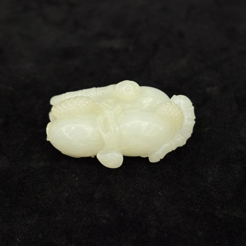 清 白玉留皮瓜虫挂件 - 图3