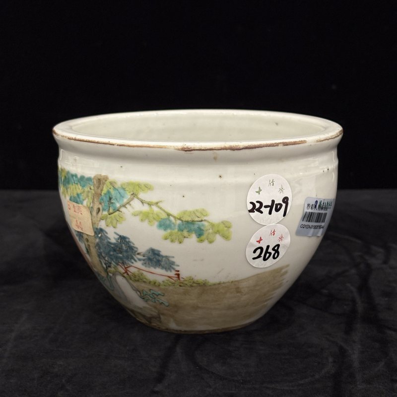 清 青花山水纹三足炉 浅绛仕女纹卷缸两件 - 图9