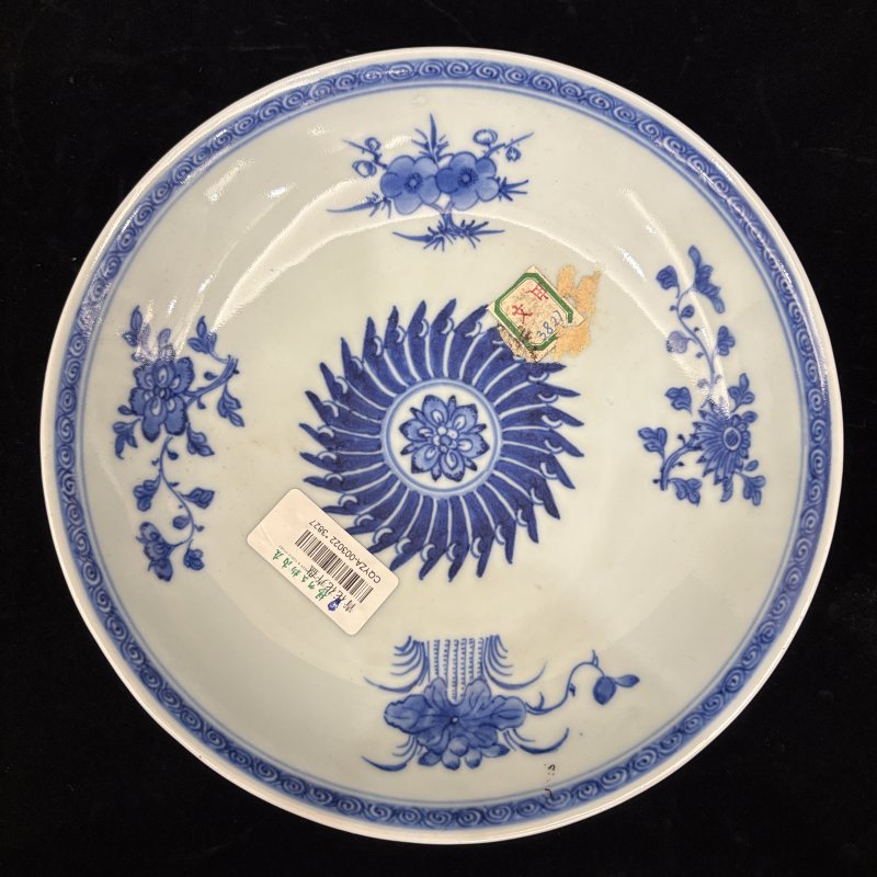 清 青花四季花卉纹盘一对 - 图11