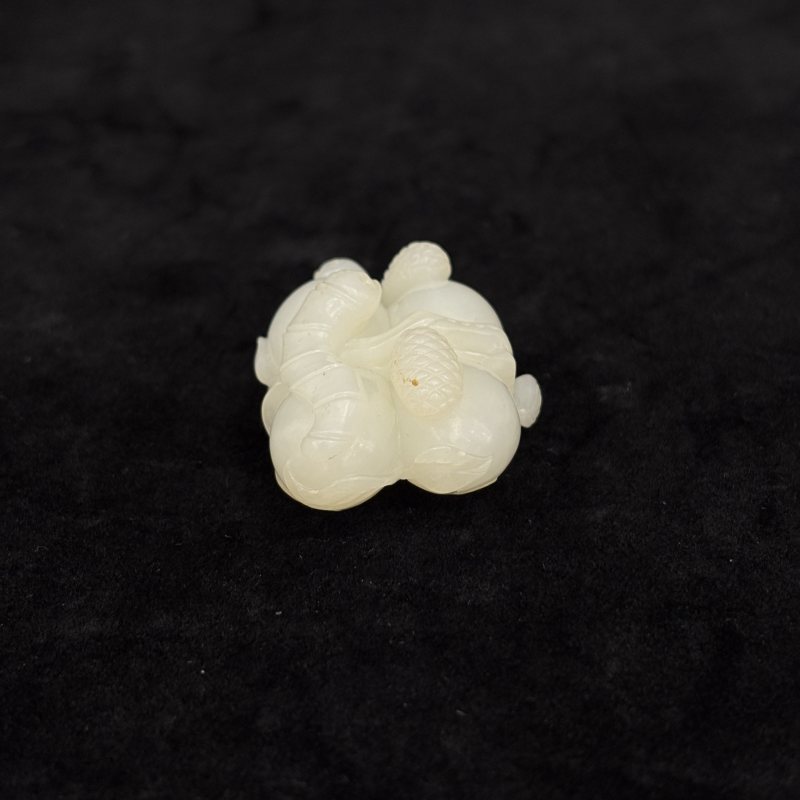 清 白玉留皮瓜虫挂件 - 图6