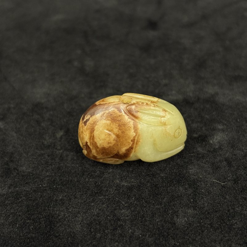 清 黄玉留皮兔挂件 - 图2