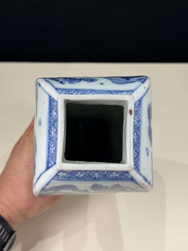 清康熙 青花山水人物故事图方瓶 - 图13