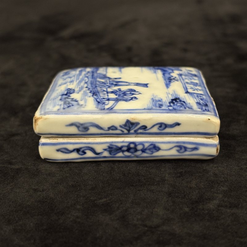 明 青花《赤壁赋》山水人物纹印盒 - 图4