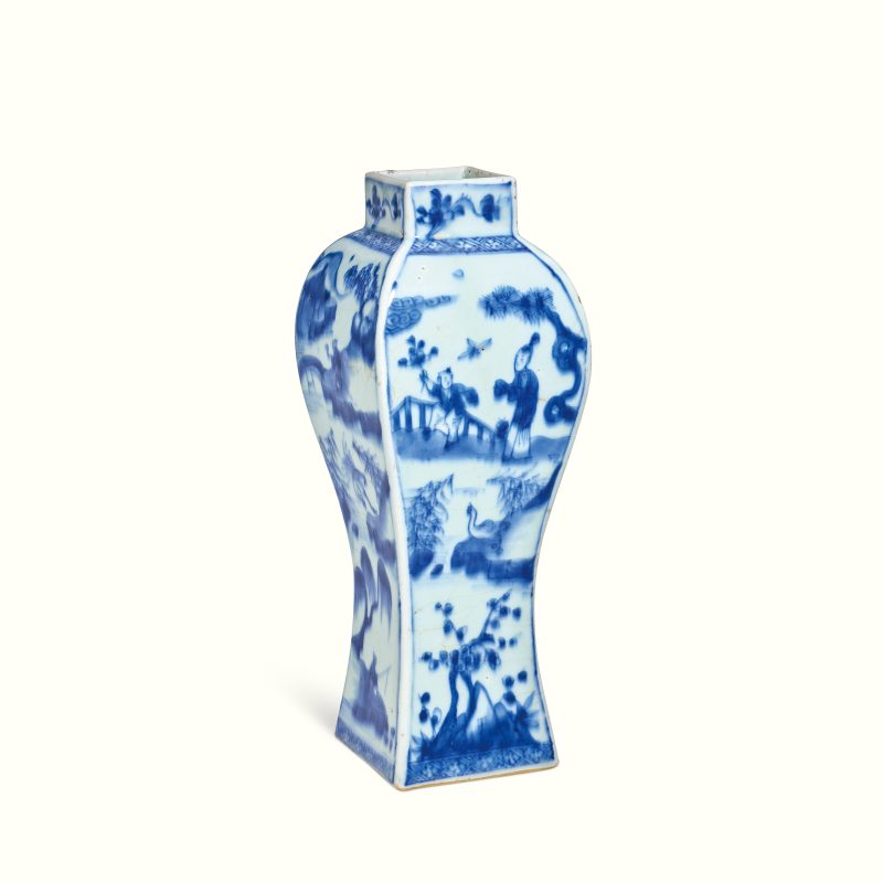 清康熙 青花山水人物故事图方瓶