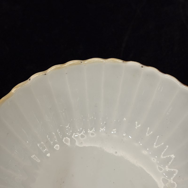 清 粉彩人物纹瓜楞形茶盖碗两件 - 图12