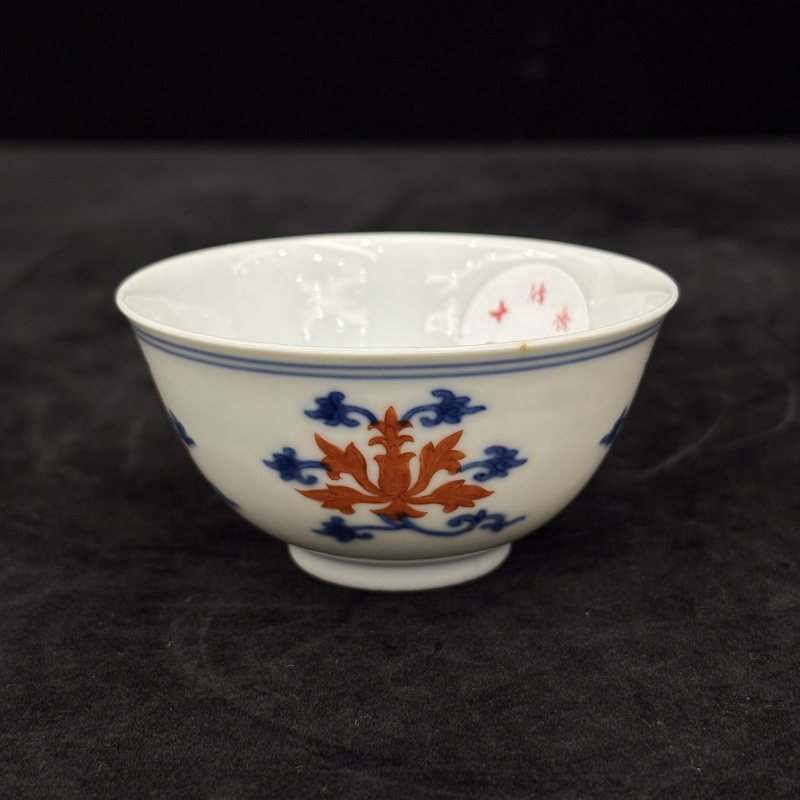 清 青花矾红折枝花卉纹茶圆 - 图2