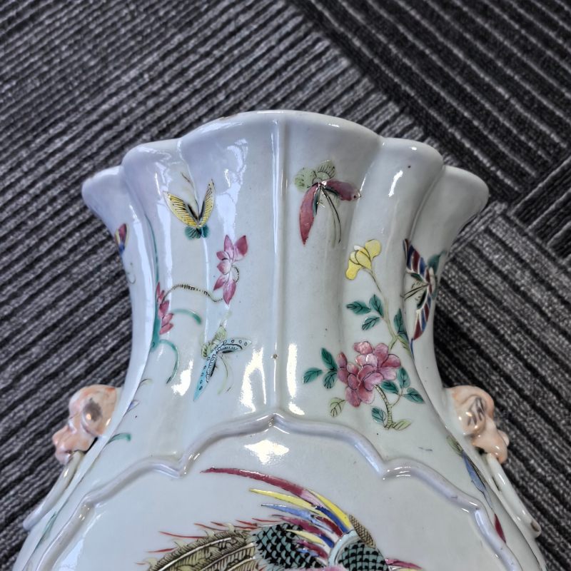 清晚期 粉彩海水龙纹海棠瓶 - 图8