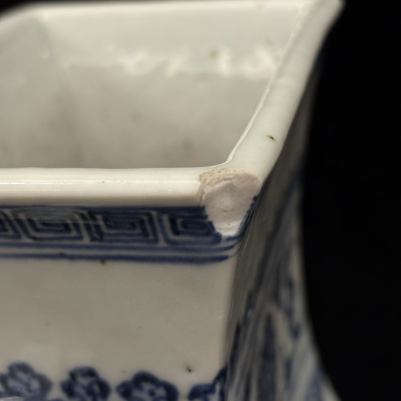 清 青花缠枝莲龙凤纹双耳尊 - 图16