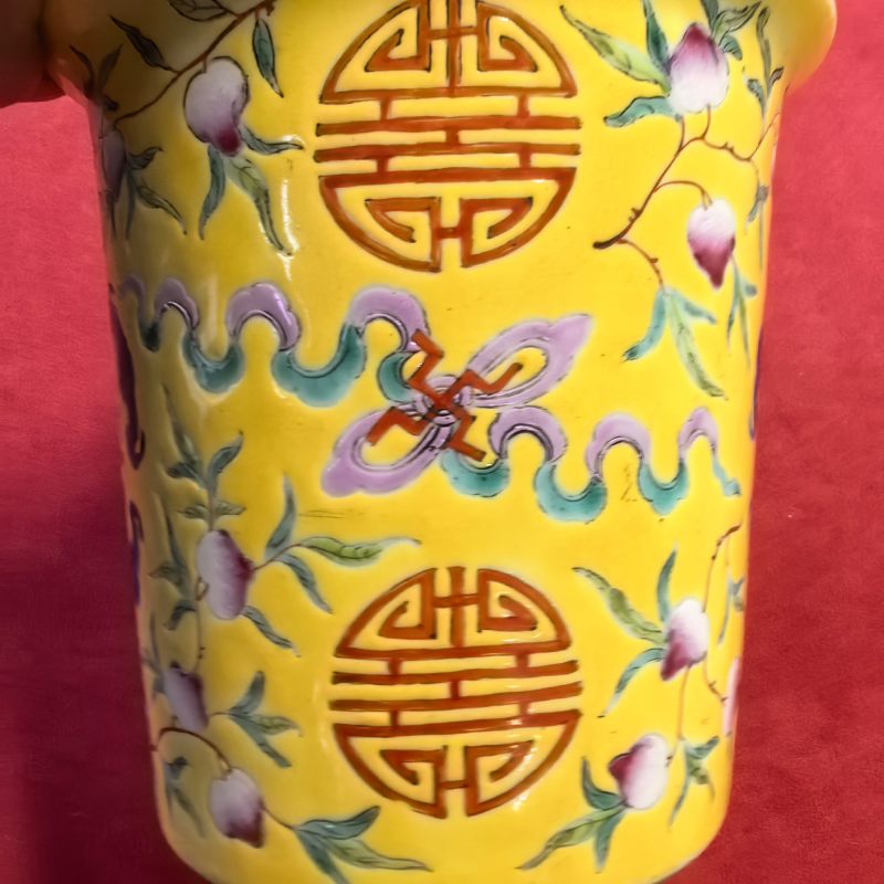 清晚期-民国 黄地粉彩福寿纹花盎 - 图11