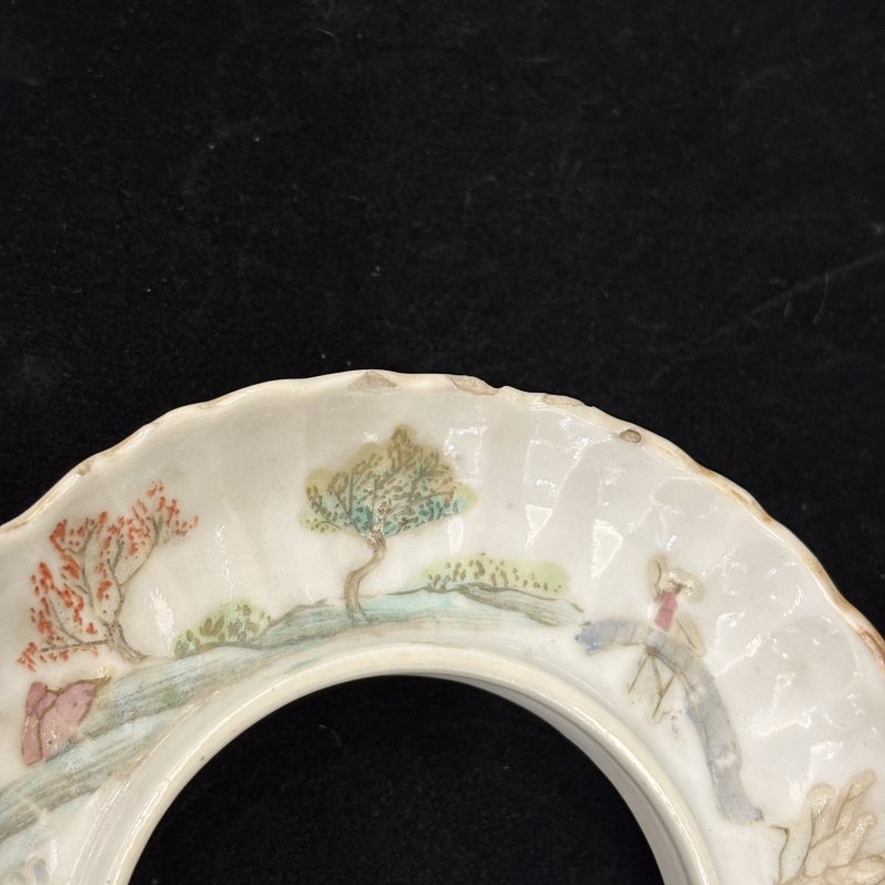 清 粉彩人物纹瓜楞形茶盖碗两件 - 图16