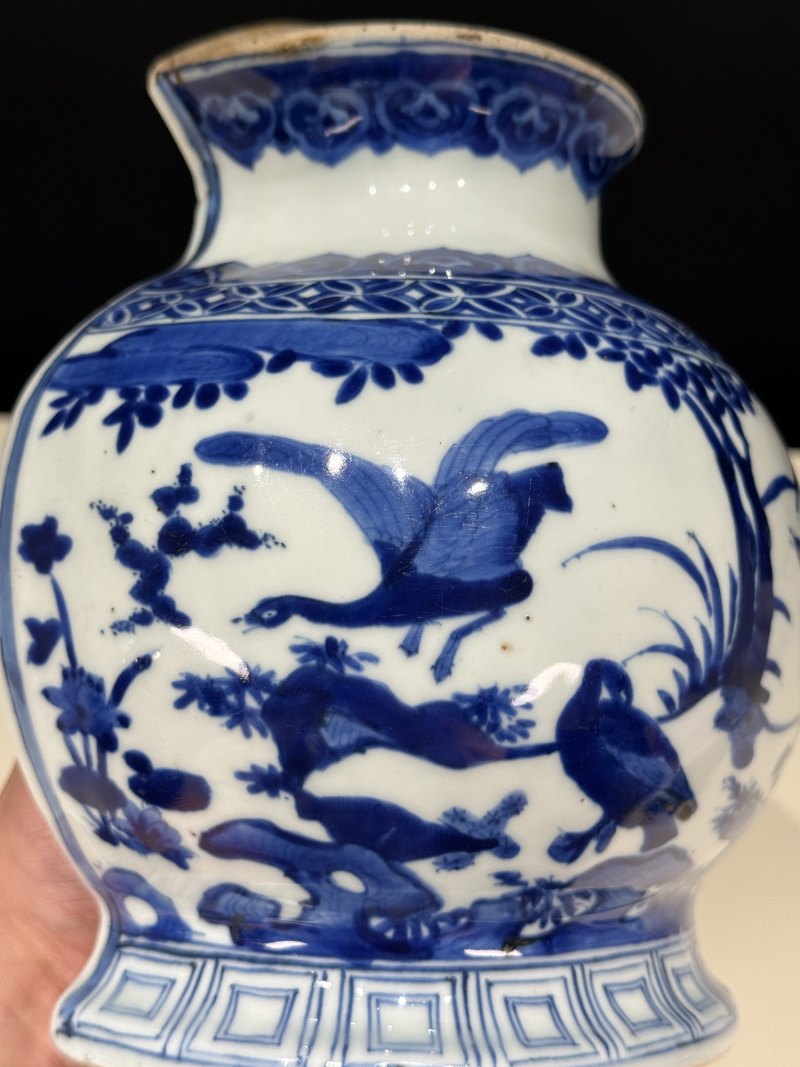 明万历 青花飞鸣宿食图壁瓶 - 图11
