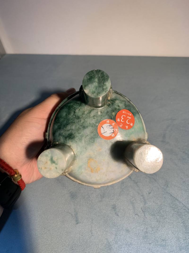 清乾隆 翡翠兽面纹鼎式炉 - 图23
