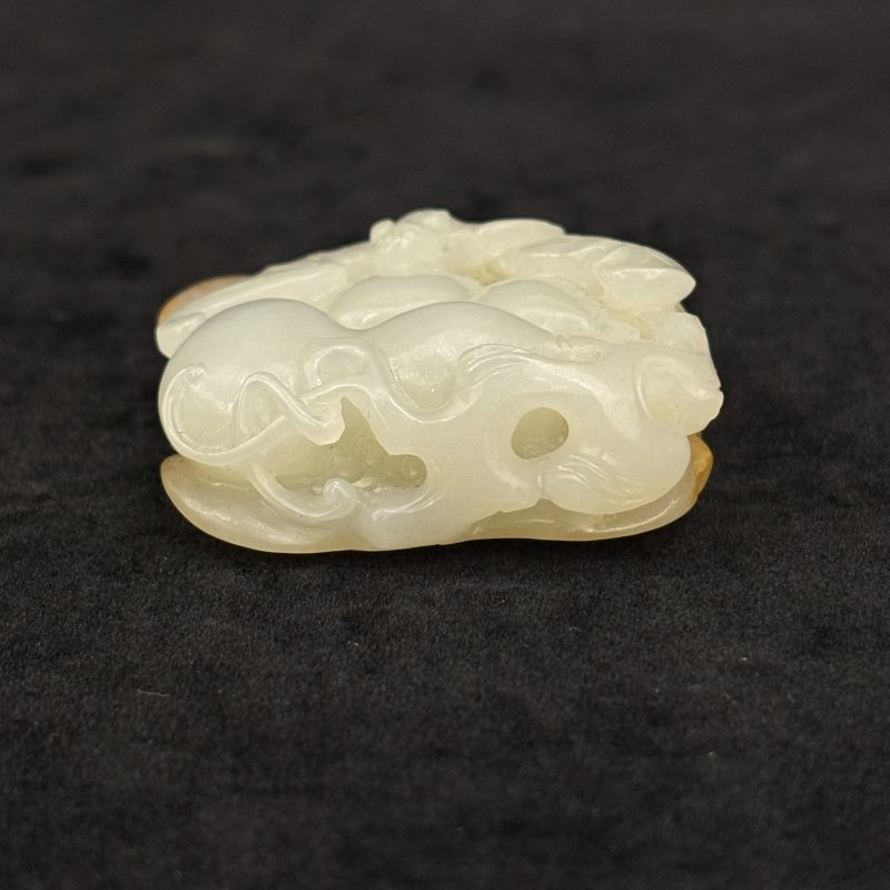 清 白玉留皮镂雕福禄挂件 - 图5