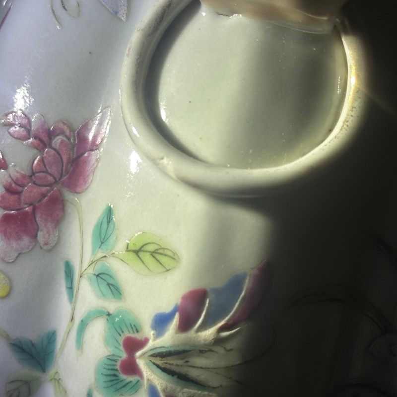 清晚期 粉彩海水龙纹海棠瓶 - 图16
