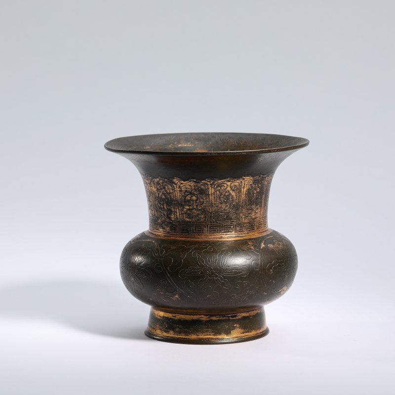 明 铜局部鎏金缠枝莲花纹尊
