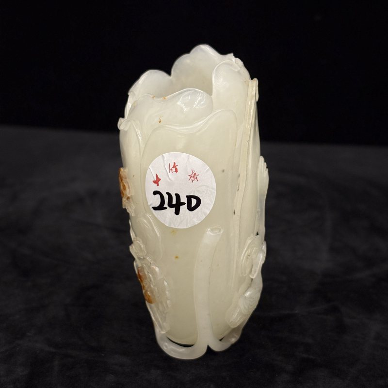 清 白玉留皮兰花杯 - 图3