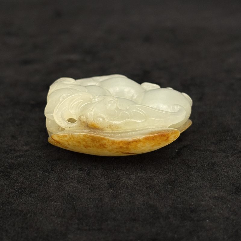 清 白玉留皮镂雕福禄挂件 - 图7