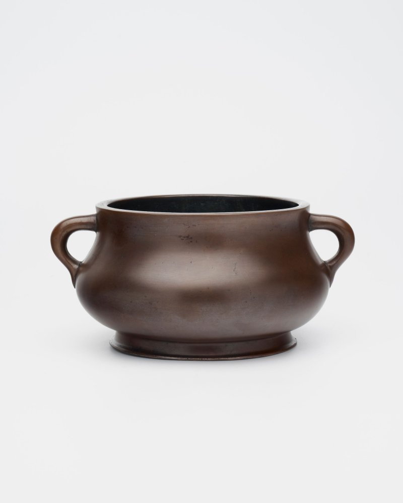 二十世紀 銅香爐 ⌈宣德年制⌋底款 | A BRONZE INCENSE BURNER - 图1