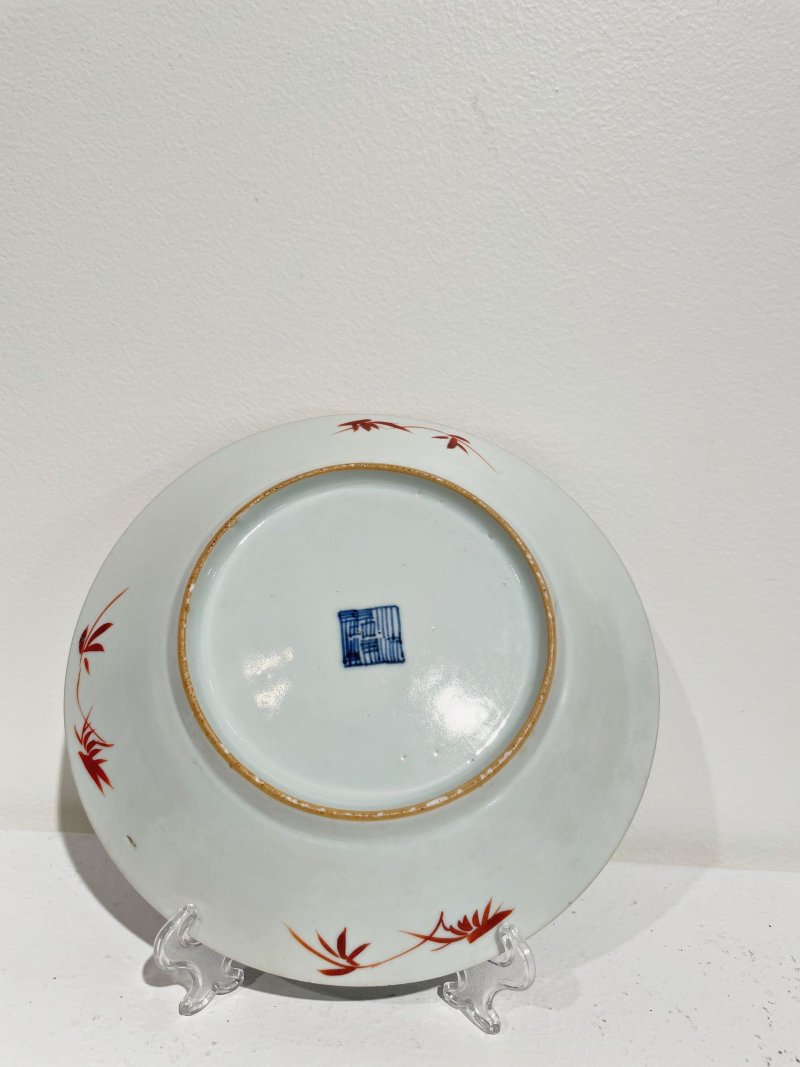十九世紀 青花、釉上彩瓷器六件 乾隆、嘉慶、及盤長紋底款 | SIX POLYCHROME VESSELS - 图18
