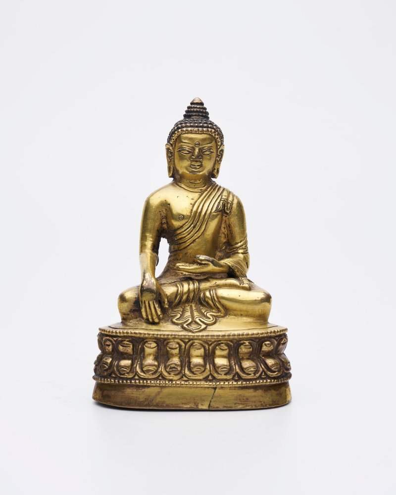 十九/二十世紀 鎏金銅釋迦小像 | A GILT COPPER ALLOY FIGURE OF SHAKYAMUNI - 图1