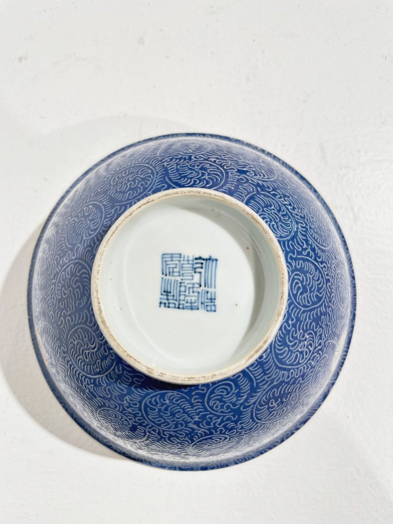 十九世紀 青花、釉上彩瓷器六件 乾隆、嘉慶、及盤長紋底款 | SIX POLYCHROME VESSELS - 图20