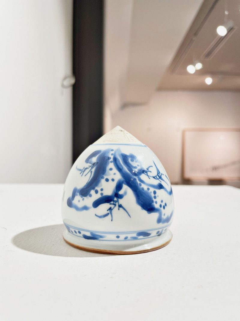 過渡時期 青花花卉紋（高足）净水碗 及座 | A BLUE AND WHITE 'FLORAL' BOWL FOR A STEM CUP - 图17