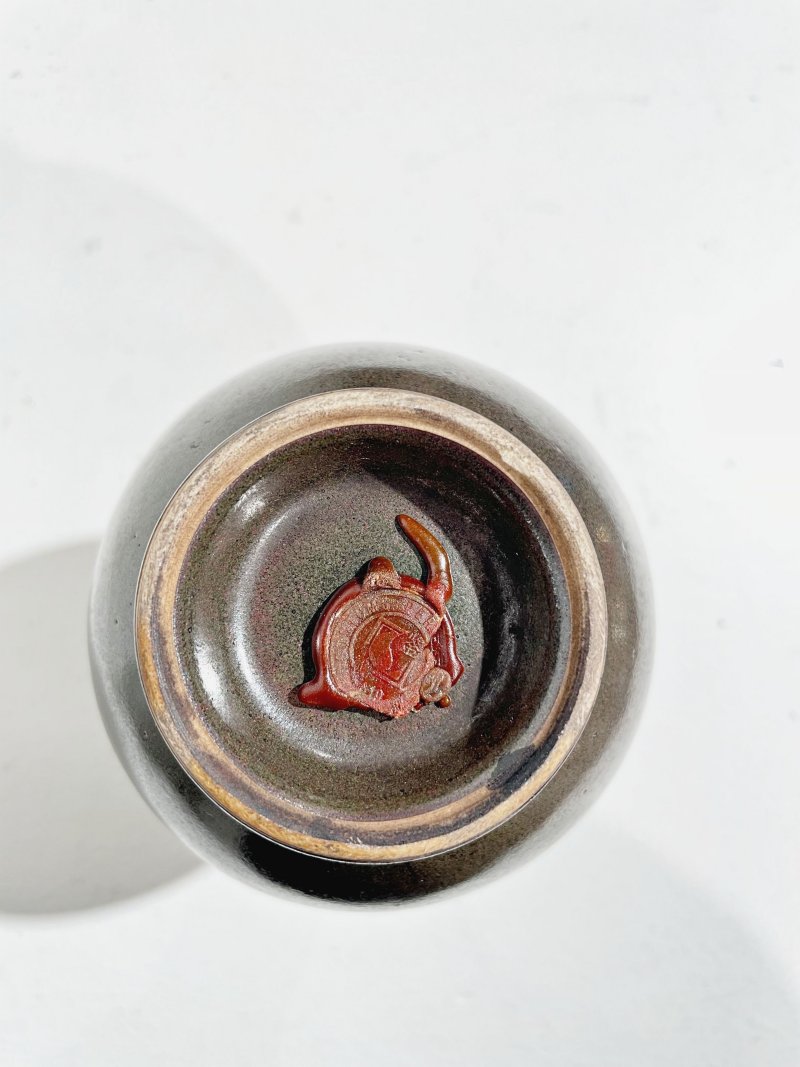 晚清 茶葉末釉鼓腹瓶 | A TEA-DUST-GLAZED BOTTLE VASE - 图4