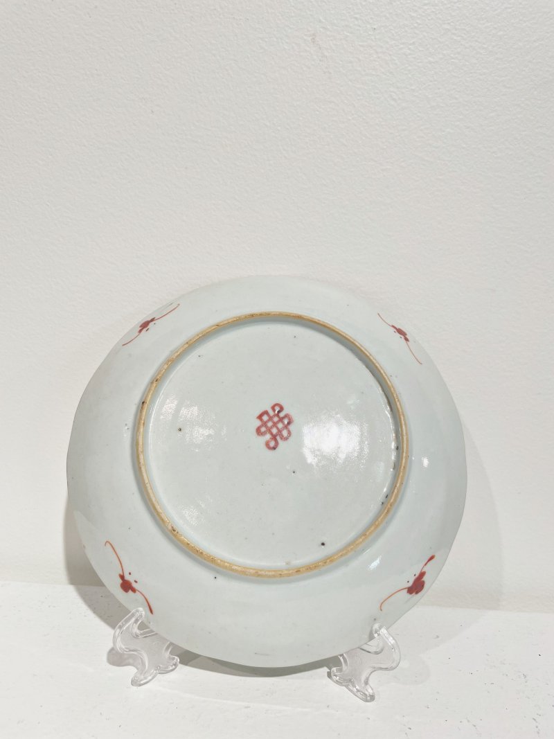 十九世紀 青花、釉上彩瓷器六件 乾隆、嘉慶、及盤長紋底款 | SIX POLYCHROME VESSELS - 图25