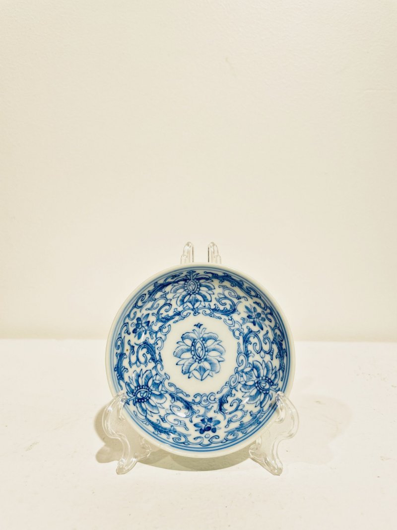 十九世紀 青花、釉上彩瓷器六件 乾隆、嘉慶、及盤長紋底款 | SIX POLYCHROME VESSELS - 图3