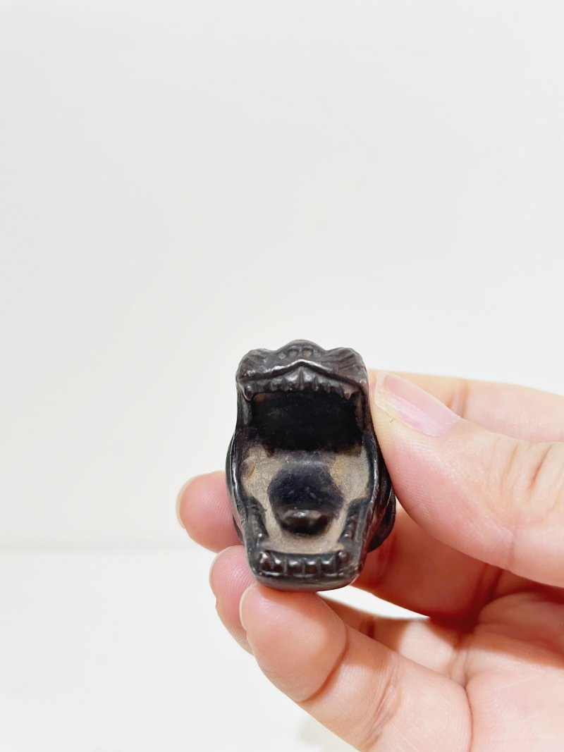 銀合金虎頭飾件 | A SILVER ALLOY 'TIGER' ACCESSORY - 图3