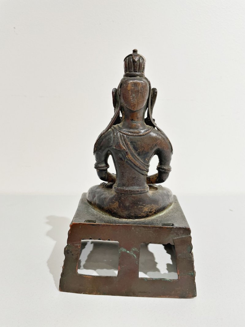 清乾隆 銅無量壽坐像 ⌈大清乾隆庚子（1780）年敬造⌋刻款 | A COPPER ALLOY FIGURE OF AMITAYUS - 图11