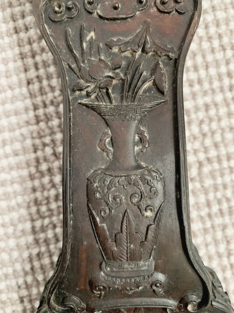 十九世紀 紫檀三鑲如意 及座 | A ZITAN CARVED RUYI SCEPTRE - 图13