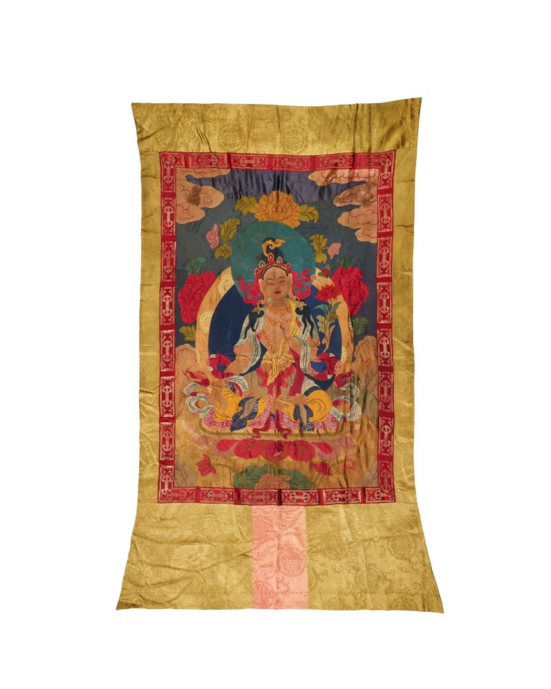 十九/二十世紀 度母堆綉唐卡 | AN APPLIQUE THANGKA OF A TARA