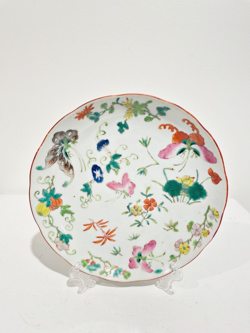 十九世紀 青花、釉上彩瓷器六件 乾隆、嘉慶、及盤長紋底款 | SIX POLYCHROME VESSELS - 图12