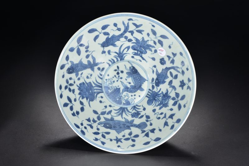 清 青花鱼藻纹斗笠碗 - 图2