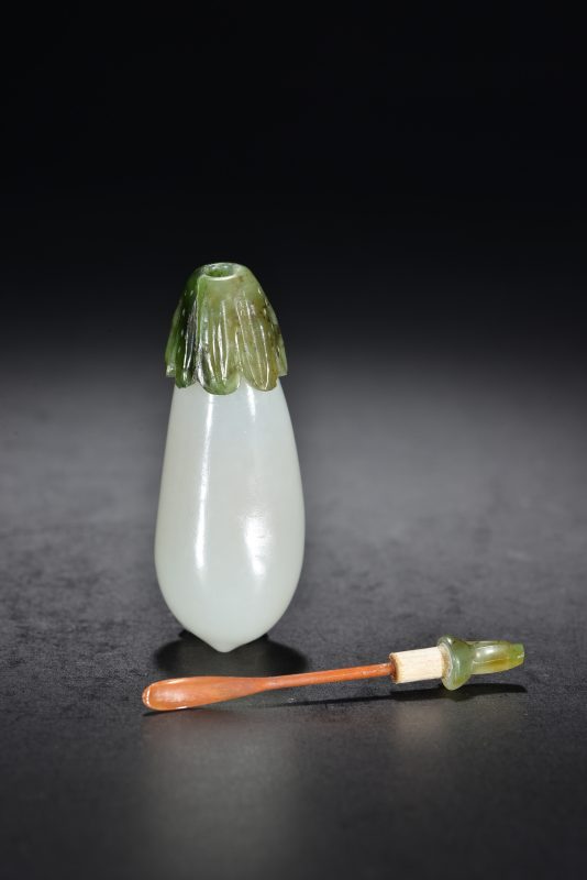 清 白玉茄形烟壶 - 图3